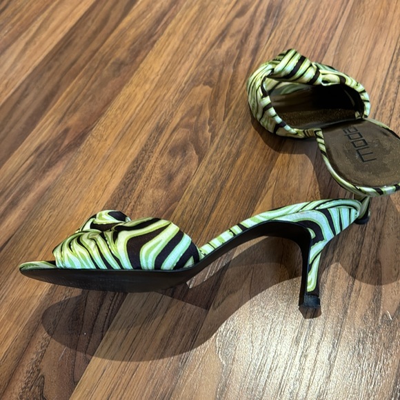 Y2K mule kitten heels! - Picture 6 of 6